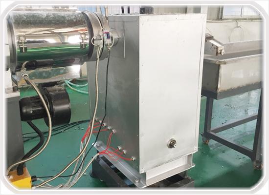 지속 가능한 제조를 위한 혁신적인 160kW 모터 동력 폐의류 폴리에스터 섬유 펠릿화 라인 5